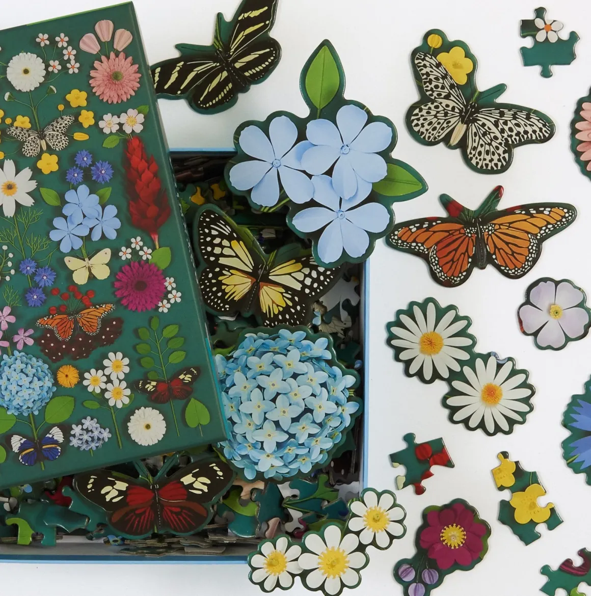Butterfly Botanica 500 Piece Puzzle with Shaped Pieces